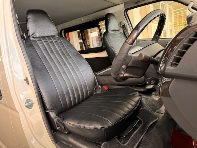 Toyota HIACE VAN 2024 6968036-9