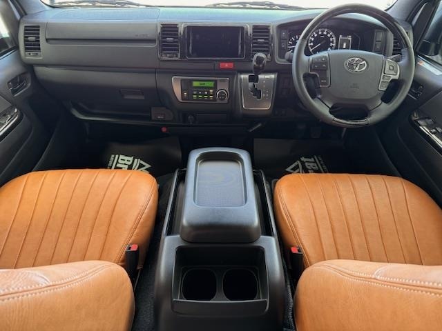 Toyota HIACE VAN 2024 6968041-14