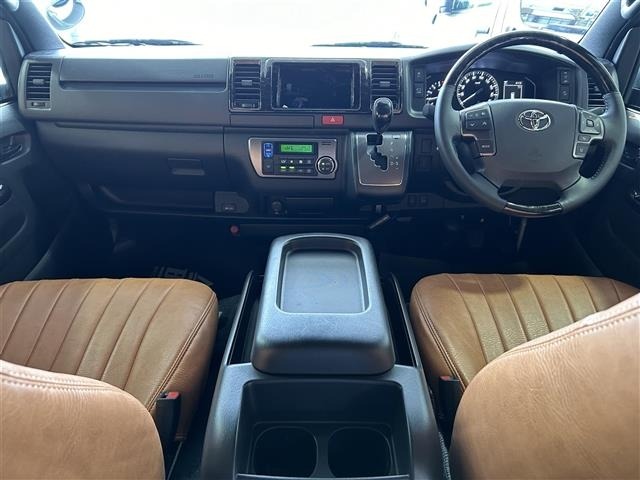 Toyota HIACE VAN 2024 6968041-15