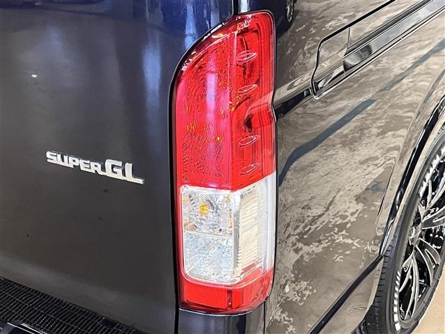 Toyota HIACE VAN 2023 6968046-4