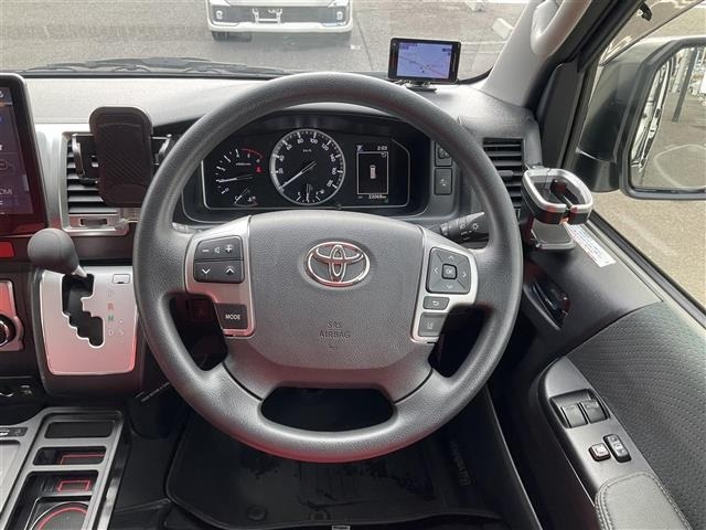 Toyota HIACE VAN 2023 6968047-10