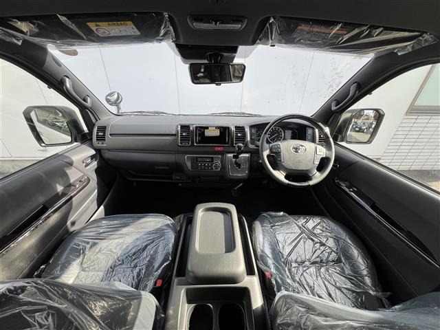 Toyota HIACE VAN 2026 6968070-14