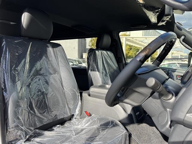 Toyota HIACE VAN 2026 6968070-7