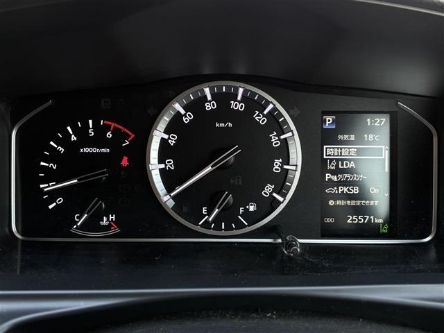 Toyota HIACE VAN 2022 6968107-16