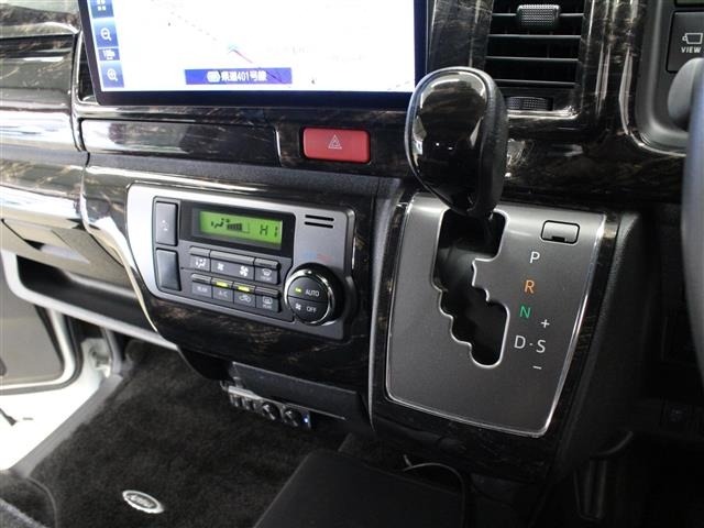 Toyota HIACE VAN 2022 6968137-6