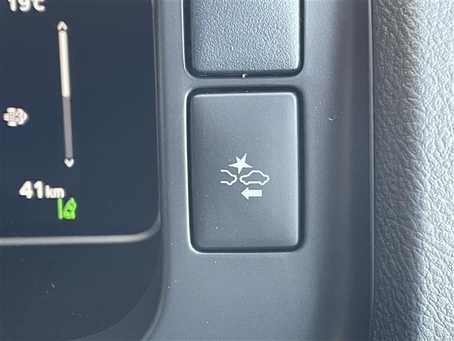 Toyota HIACE VAN 2026 6968166-16