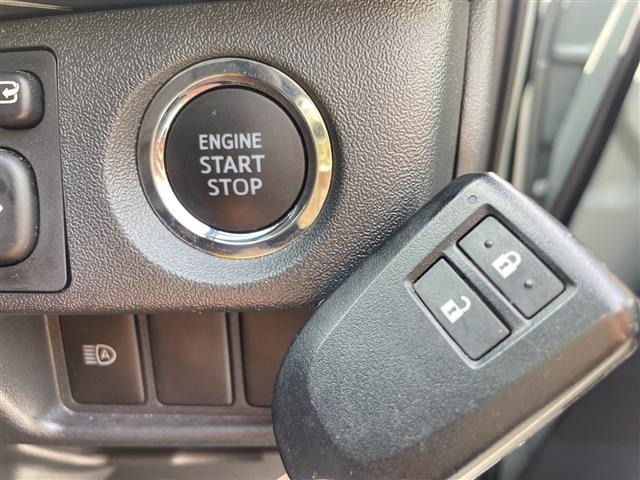 Toyota HIACE VAN 2025 6968190-11