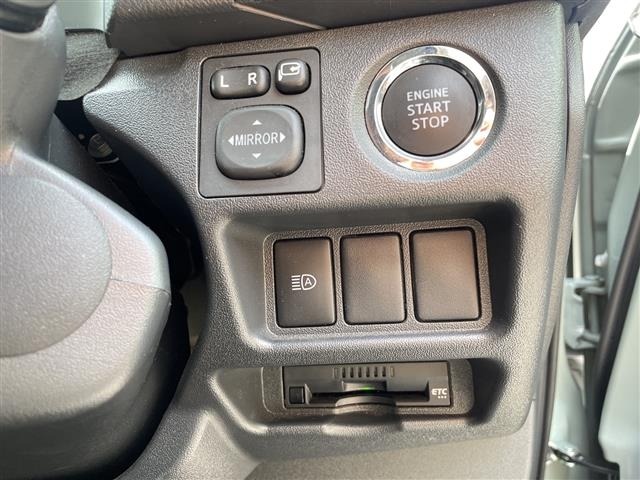 Toyota HIACE VAN 2025 6968190-17