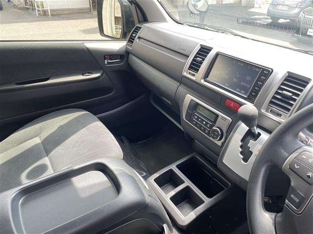 Toyota HIACE VAN 2025 6968190-7