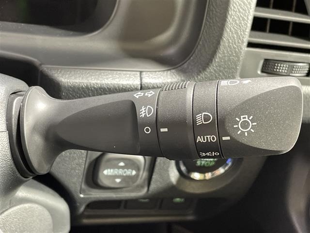 Toyota HIACE VAN 2026 6968194-9