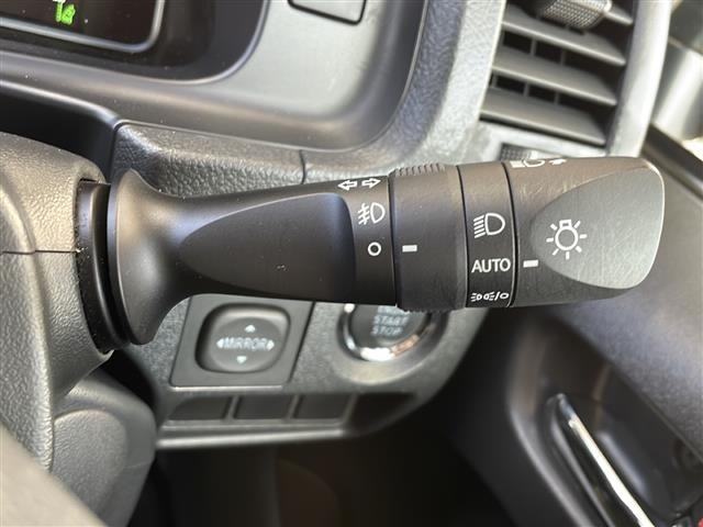 Toyota HIACE VAN 2023 6968225-10