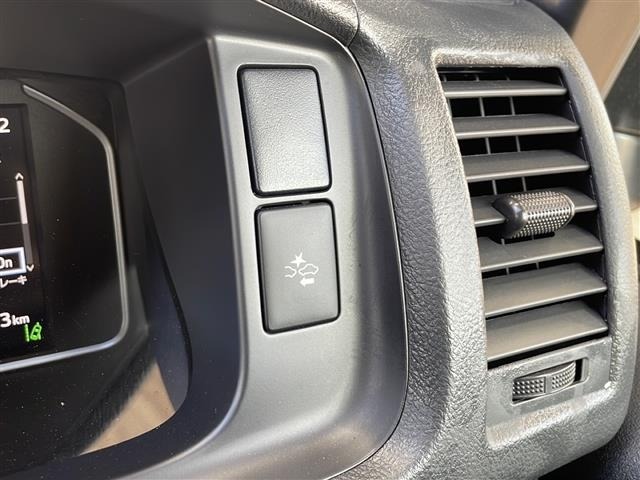 Toyota HIACE VAN 2023 6968225-19