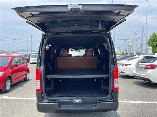 Toyota HIACE VAN 2023 6968226-22