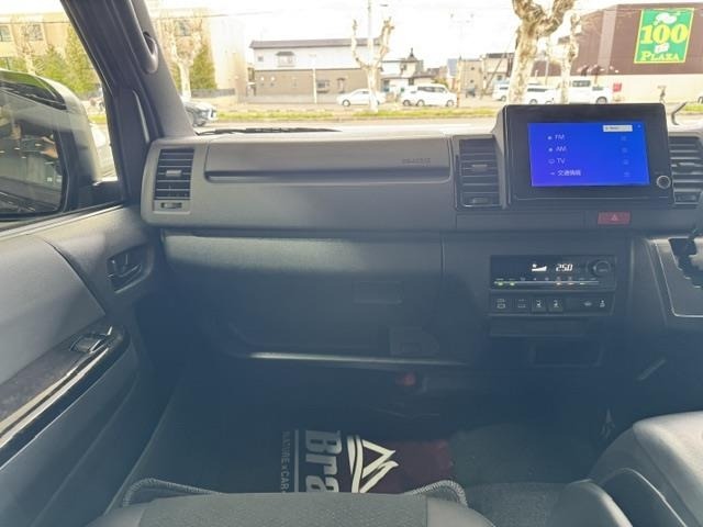 Toyota HIACE VAN 2026 6968244-10
