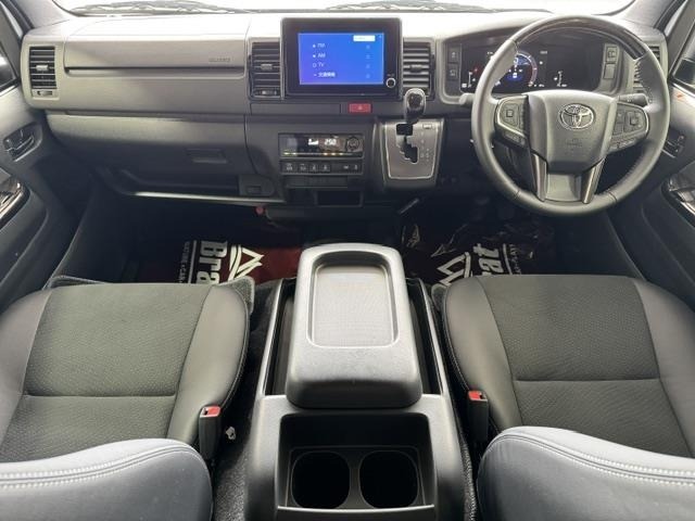 Toyota HIACE VAN 2026 6968244-14