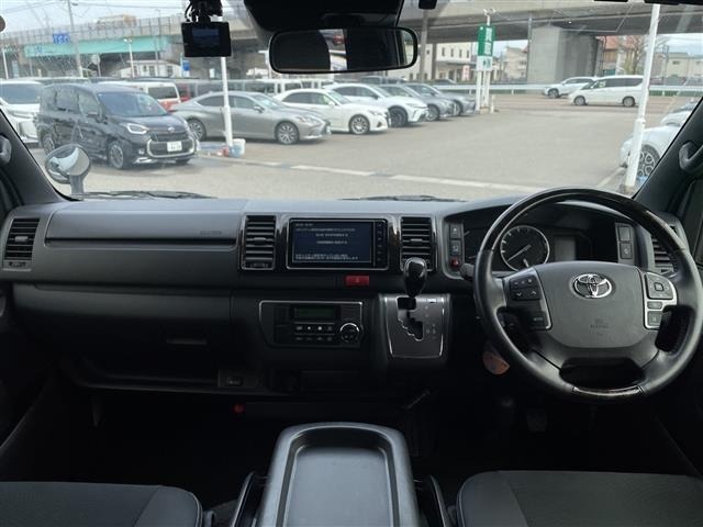 Toyota HIACE VAN 2023 6968250-14
