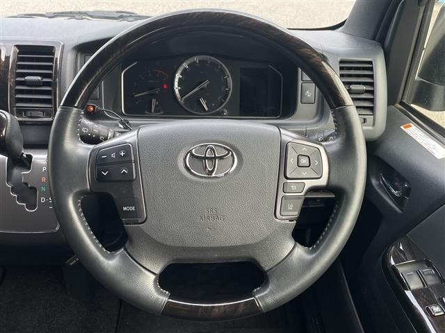 Toyota HIACE VAN 2023 6968250-18