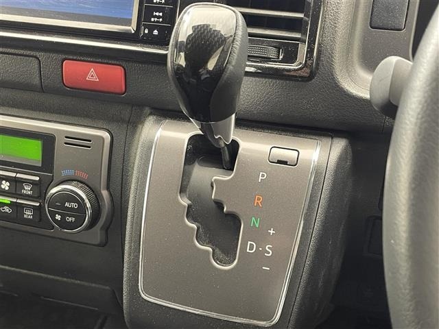 Toyota HIACE VAN 2025 6968271-11