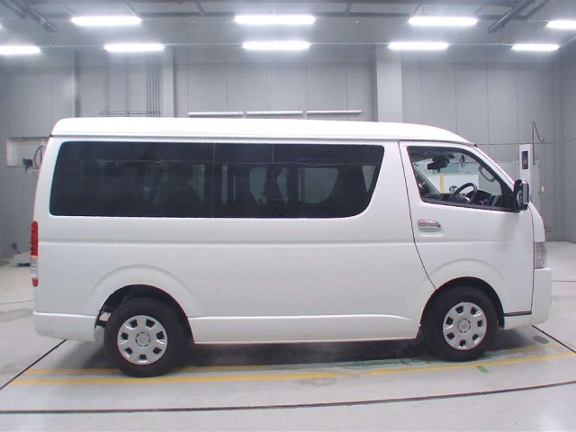 Toyota HIACE WAGON 2024 6970258-3
