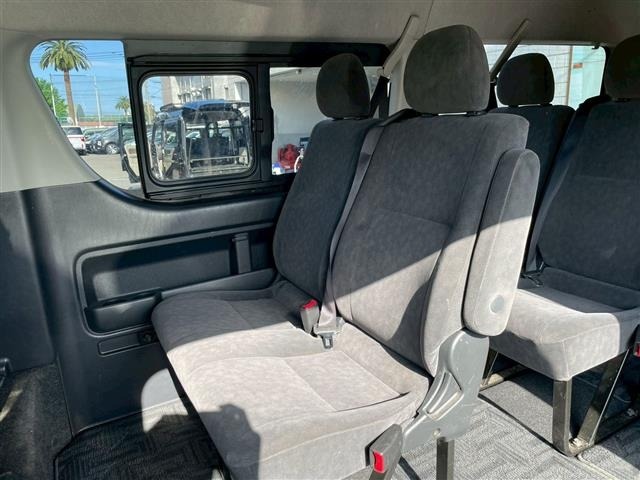 Toyota HIACE WAGON 2016 6970405-12