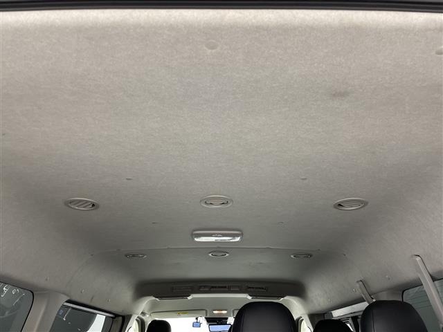 Toyota HIACE WAGON 2023 6970438-13