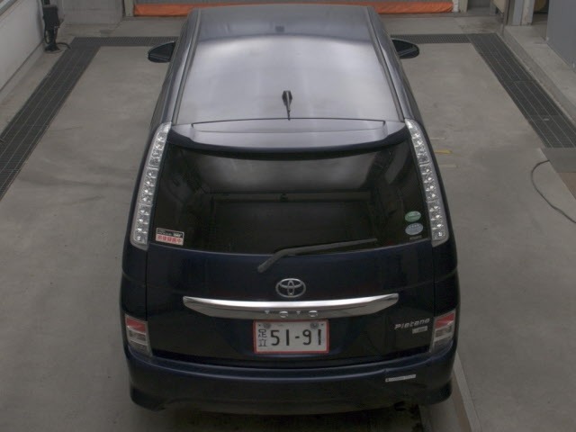 Toyota ISIS 2016 6969414-7