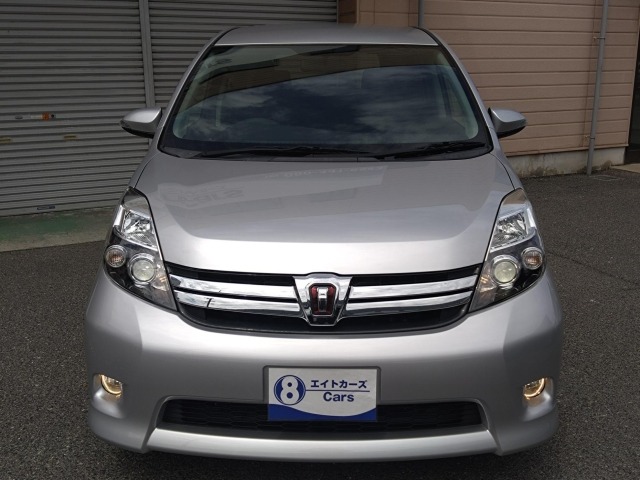 Toyota ISIS 2014 6969430-23