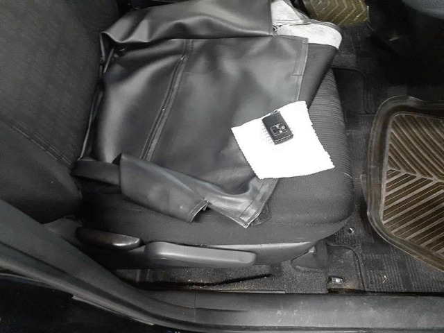 Toyota ISIS 2012 6969433-10