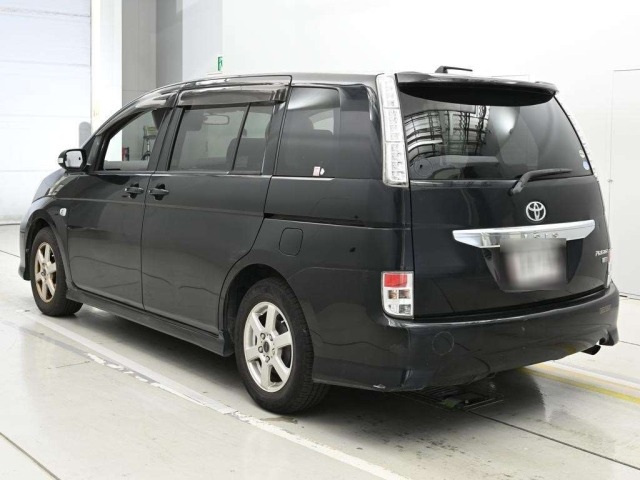 Toyota ISIS 2012 6969433-6
