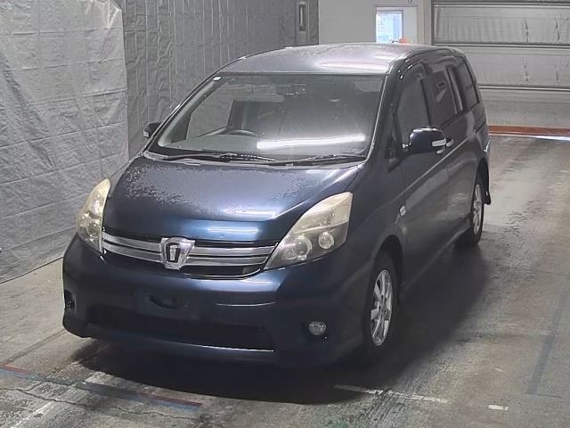 Toyota ISIS 2012 6969434-0