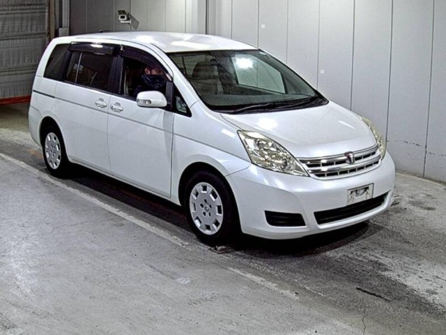 Toyota ISIS 2009 6969438-0