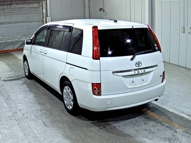 Toyota ISIS 2009 6969438-1
