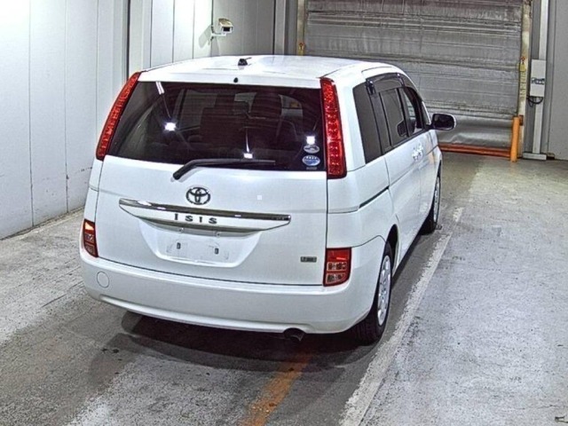 Toyota ISIS 2009 6969438-5