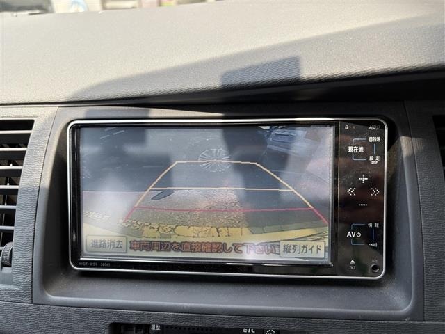 Toyota ISIS 2010 6969449-10