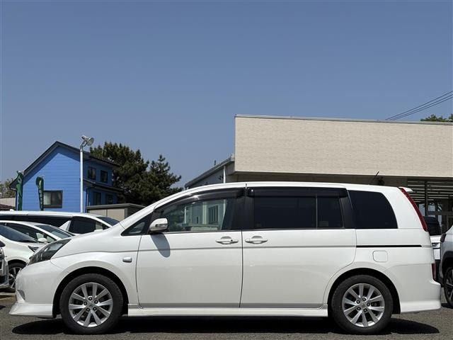 Toyota ISIS 2010 6969449-19