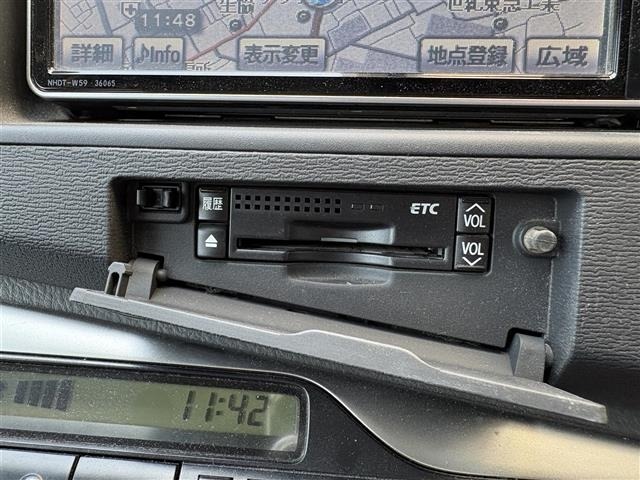 Toyota ISIS 2010 6969449-20