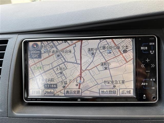 Toyota ISIS 2010 6969449-9