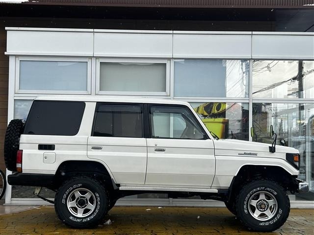 Toyota LAND CRUISER 2004 6968327-17