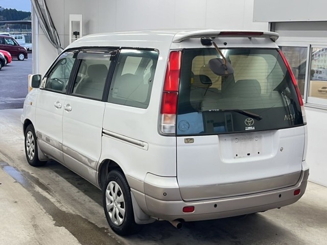 Toyota LITEACE NOAH 2000 6969698-5