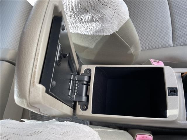 Toyota PREMIO 2008 6968747-2