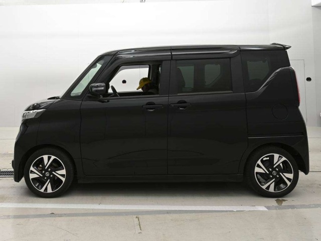 Nissan ROOX 2023 6969747-4