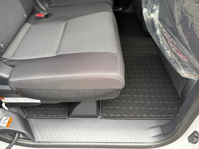 Toyota SIENTA 2026 6973283-12