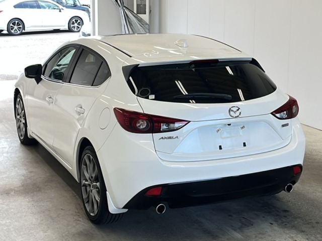 Mazda AXELA 2016 6989854-5