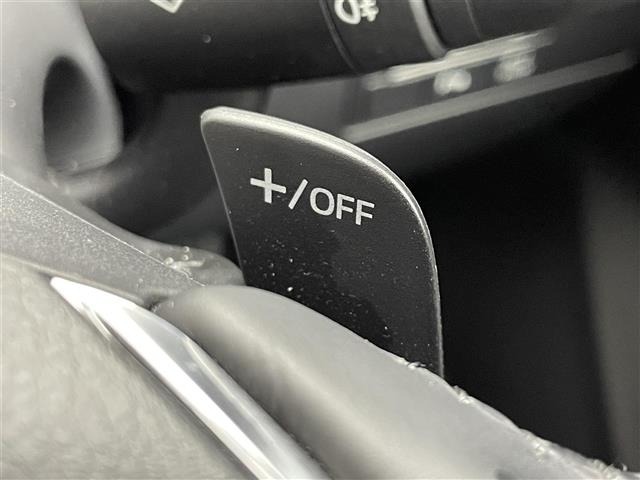 Mazda AXELA 2017 6989948-9