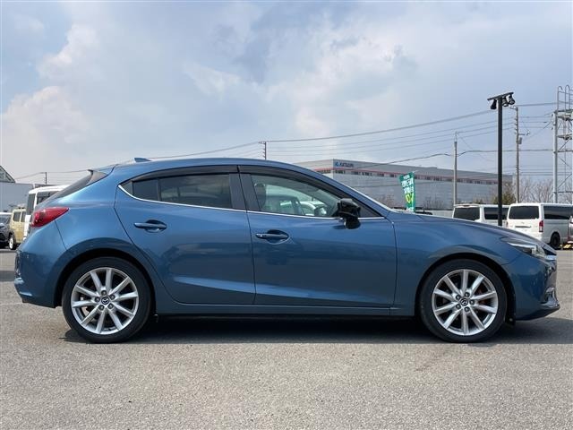 Mazda AXELA 2018 6989977-17