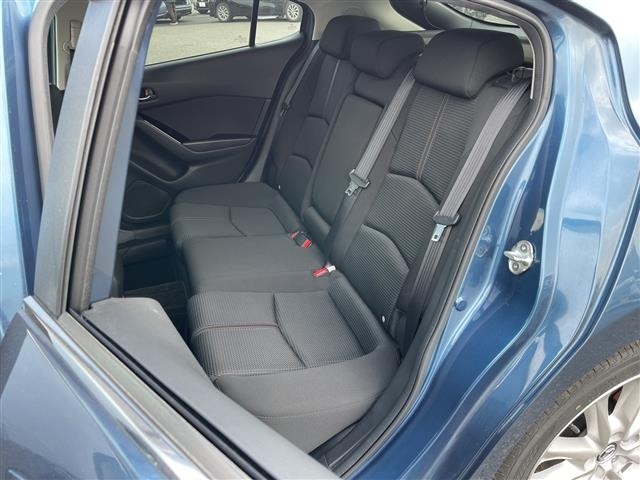 Mazda AXELA 2018 6989977-8