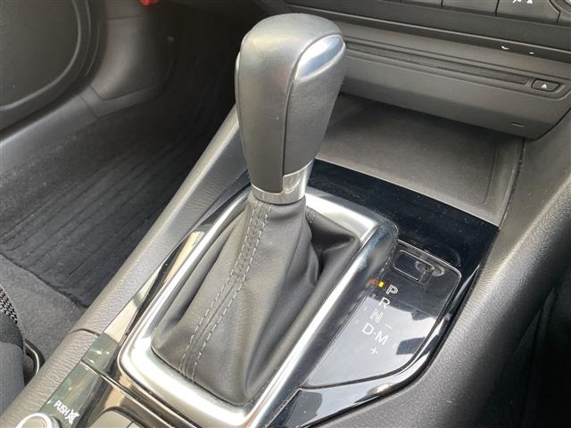 Mazda AXELA 2017 6989978-9