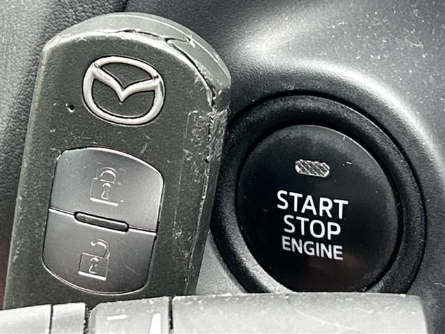 Mazda AXELA 2015 6989984-17