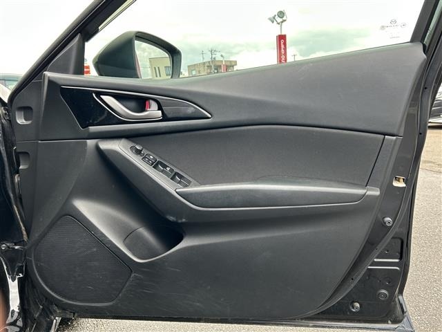 Mazda AXELA 2015 6989984-6