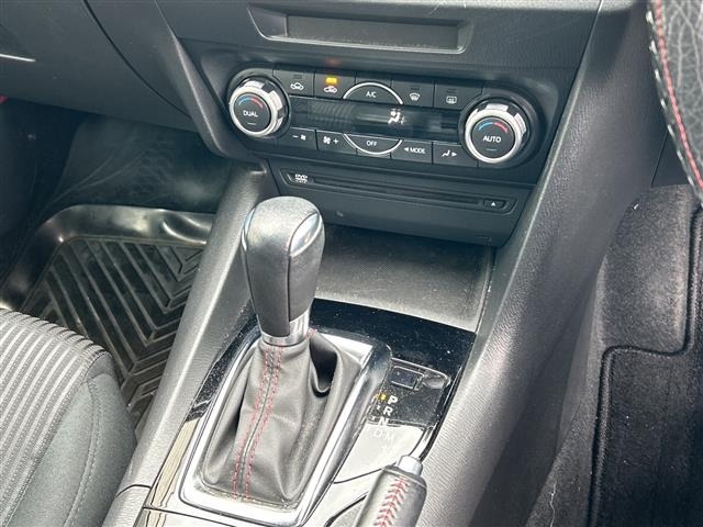 Mazda AXELA 2015 6989984-7
